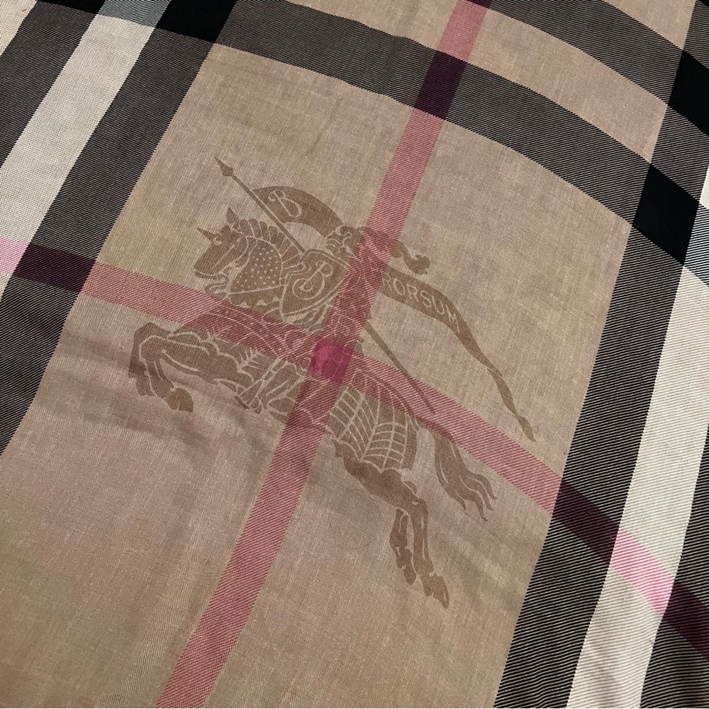 Burberry Shawl
